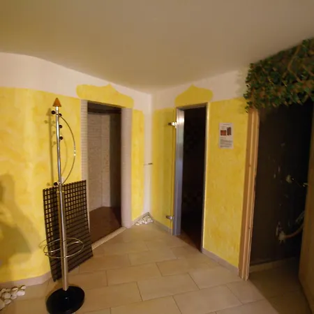 Zur Post Отель Ферлах