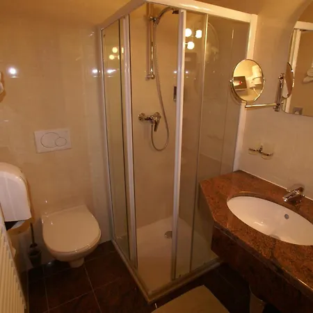 Zur Post Hotel 3*