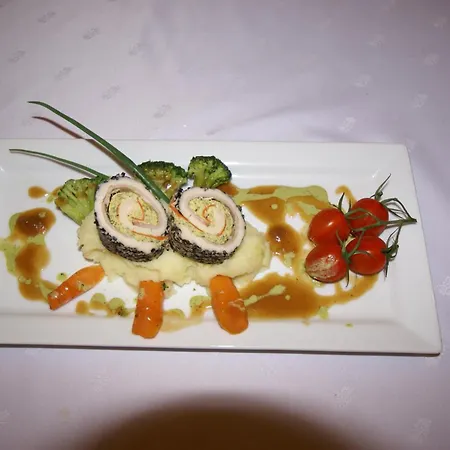 Отель Zur Post 4*